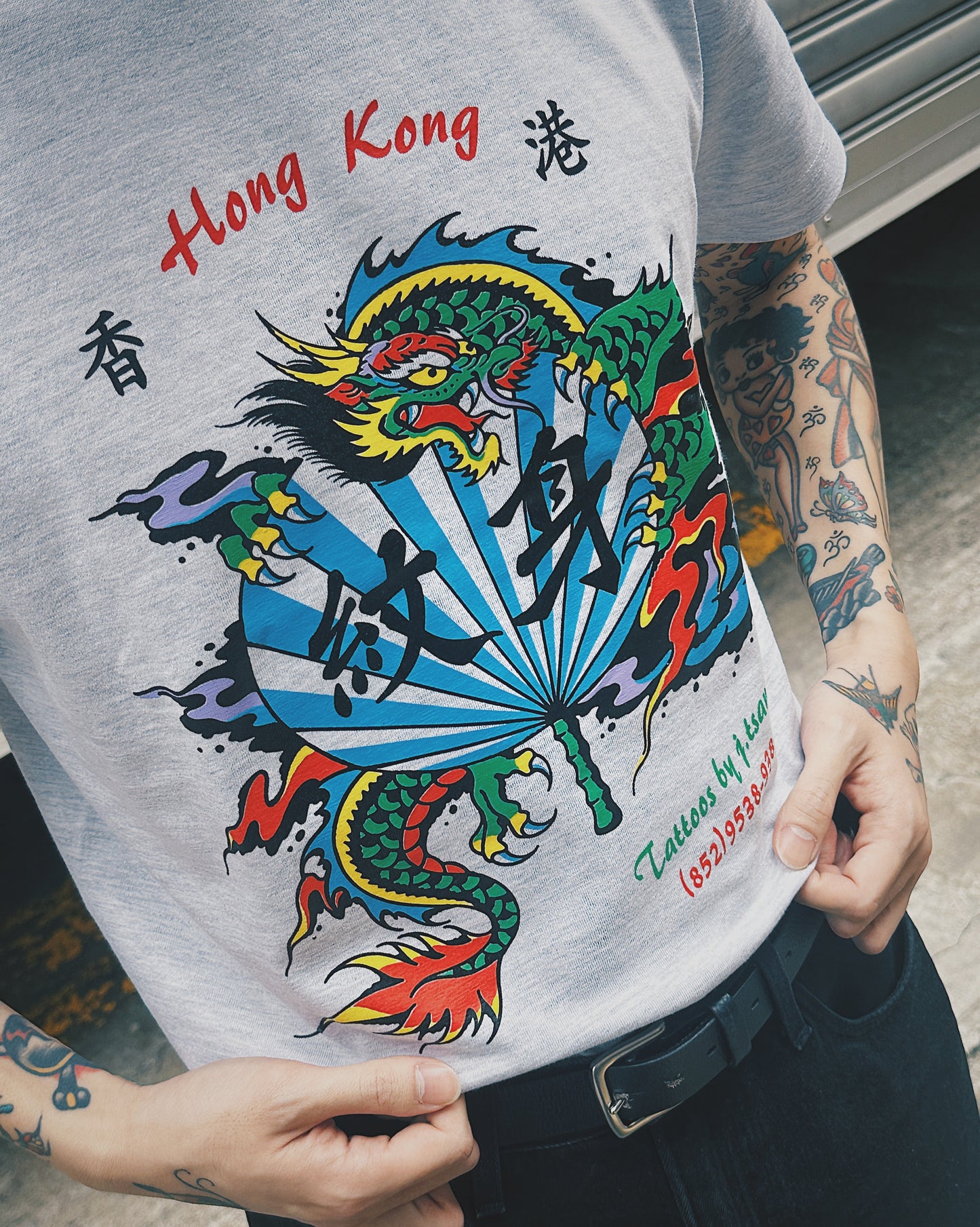 SLOTHING X JTSANGTATTOO TEE (GREEN DRAGON VER.)/ ASH GREY