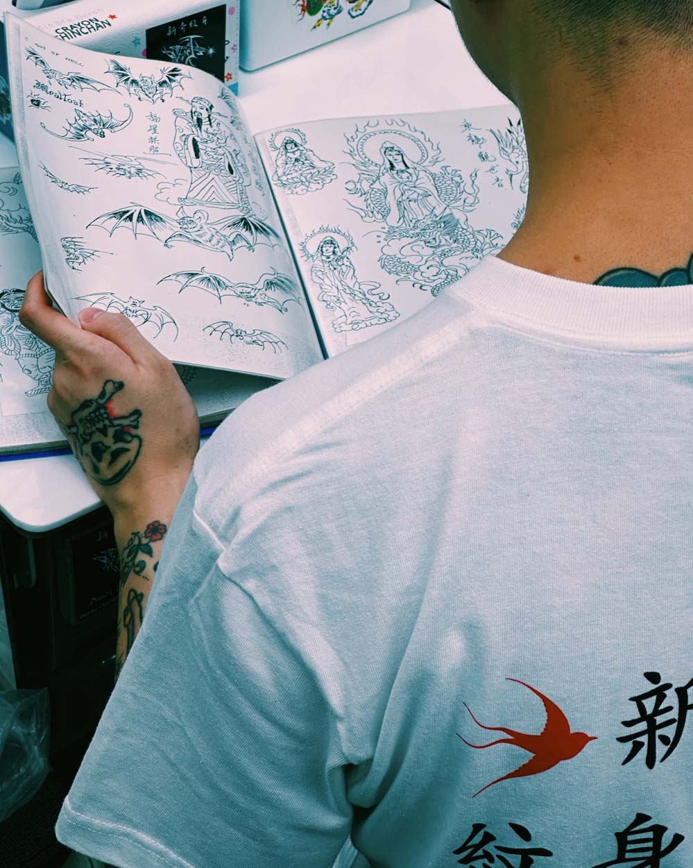 SLOTHING X 新奇紋身 Tee (White)